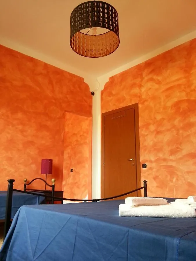 Guest house Room In Bb - B B Oasis Passion Fiera - Triple Room With Wifi And Ac Rho